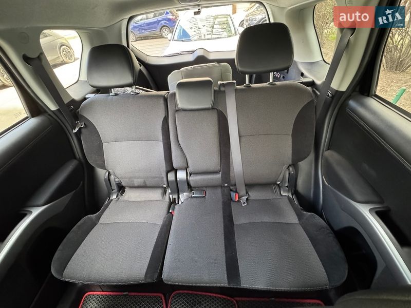 Внедорожник / Кроссовер Mitsubishi Outlander 2012 в Черкассах