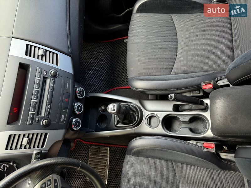 Внедорожник / Кроссовер Mitsubishi Outlander 2012 в Черкассах