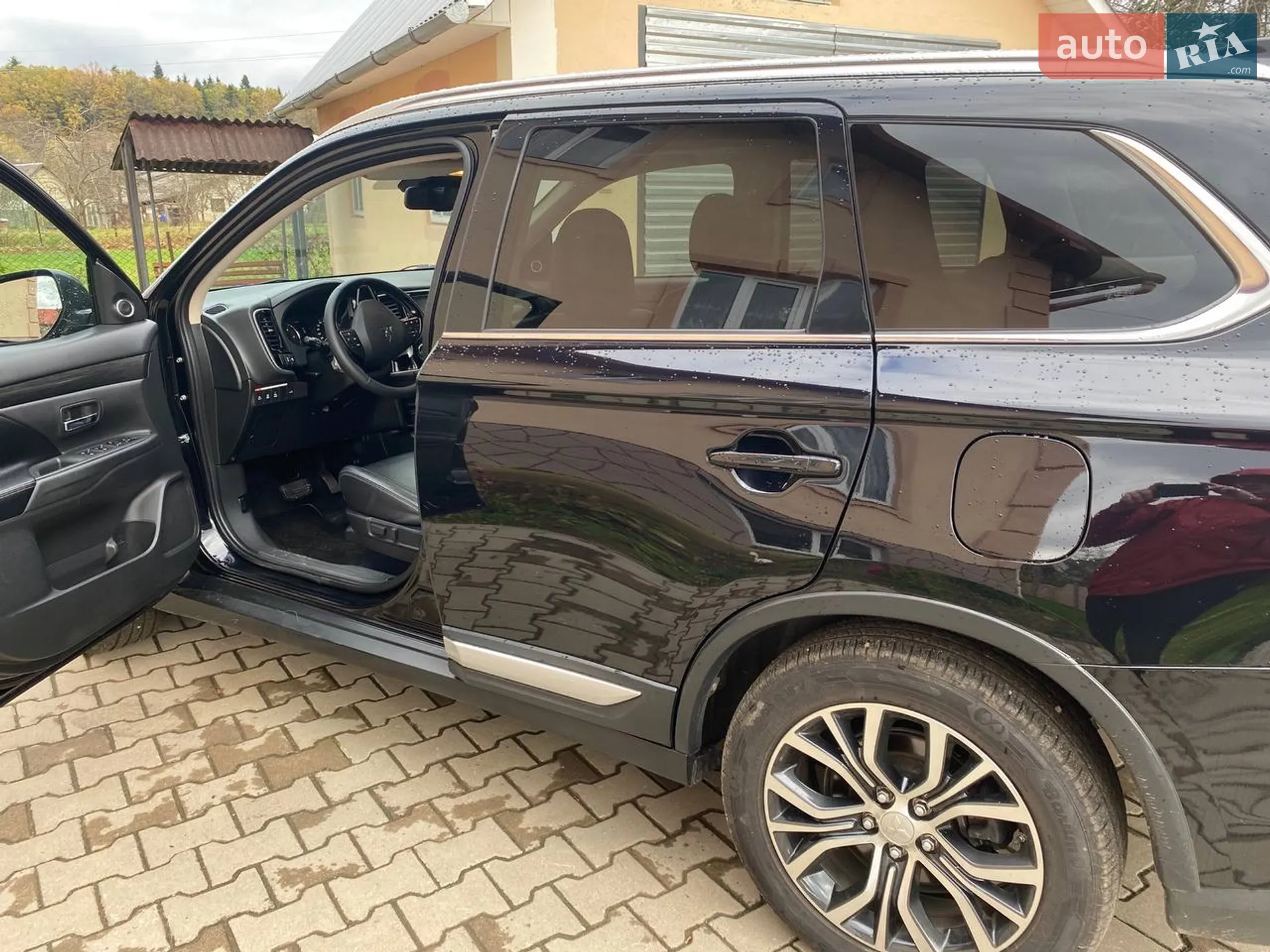 2017 Mitsubishi Outlander - мініатюра 4