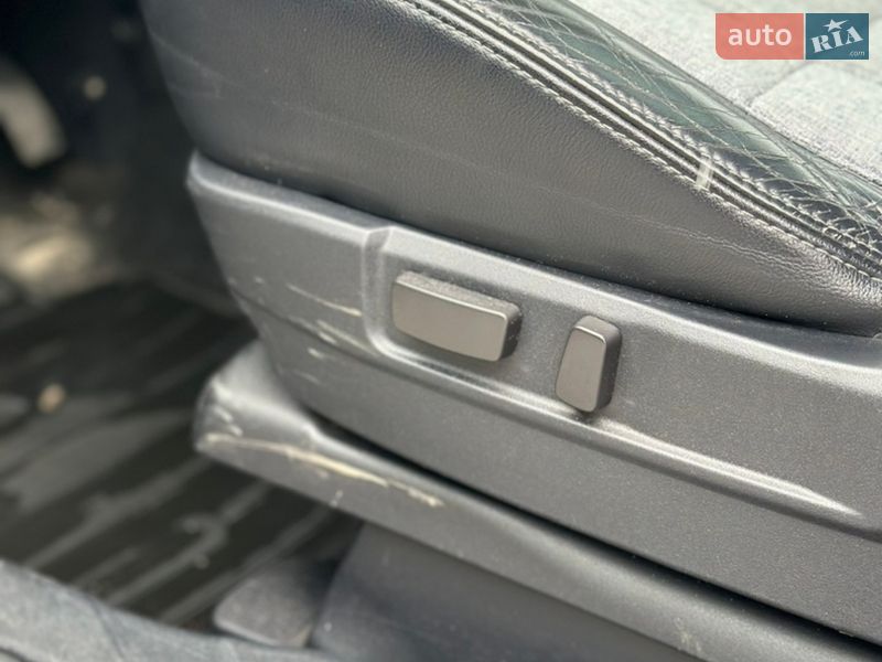 Внедорожник / Кроссовер Mitsubishi Outlander 2010 в Львове