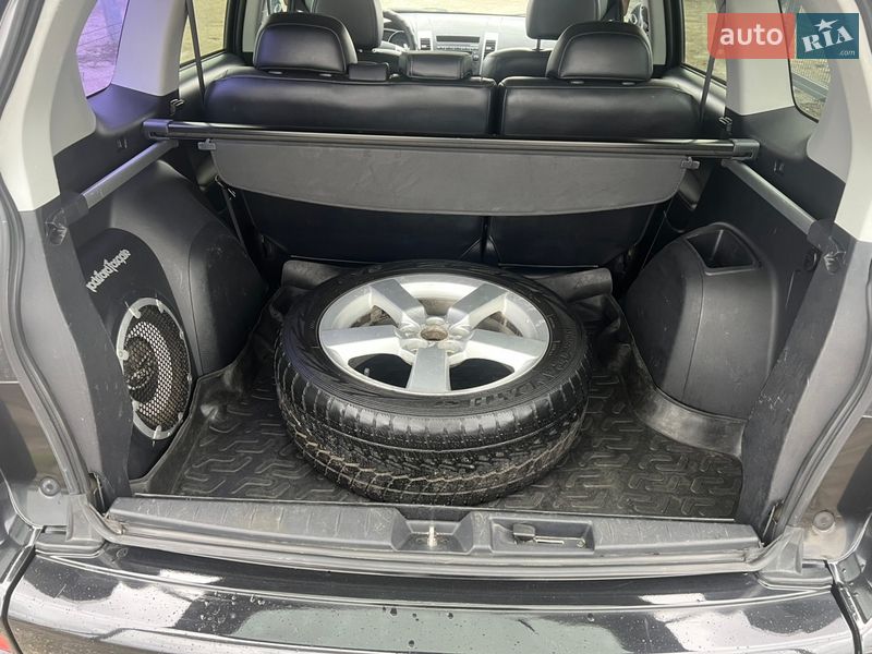 Позашляховик / Кросовер Mitsubishi Outlander 2008 в Києві
