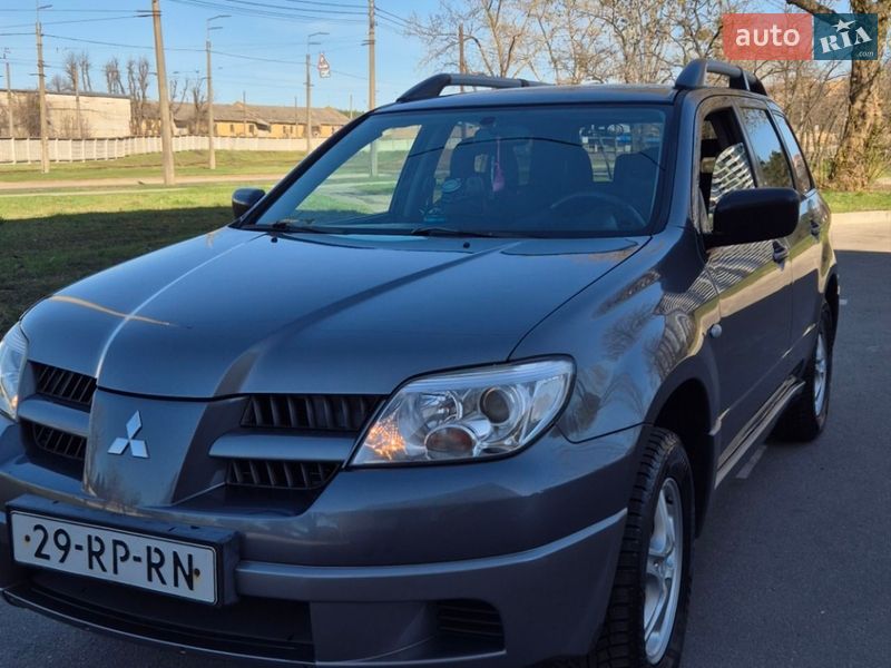 Внедорожник / Кроссовер Mitsubishi Outlander 2006 в Киеве