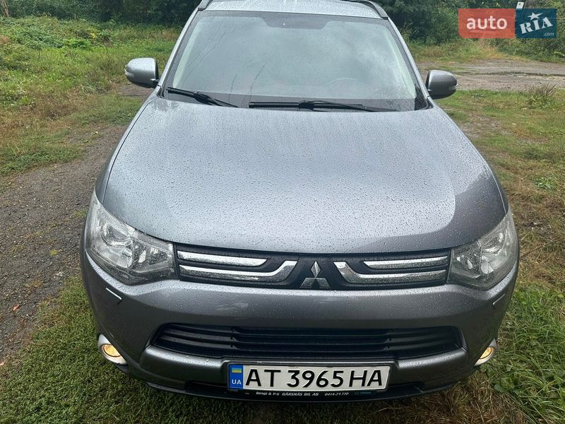 Mitsubishi Outlander 2012