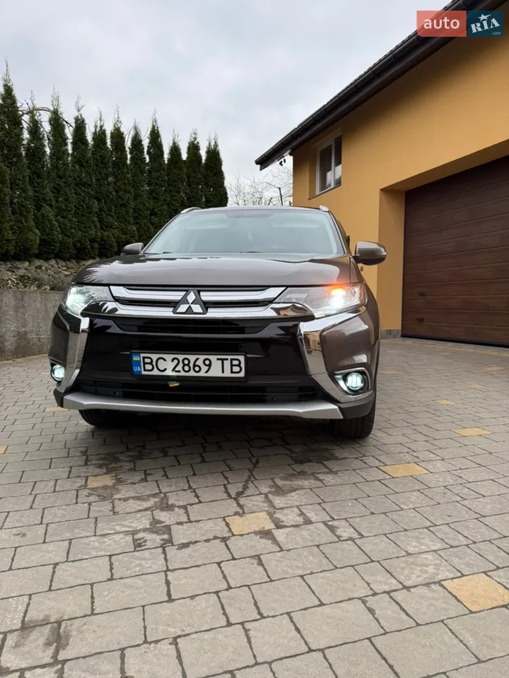 2017 Mitsubishi Outlander - мініатюра 38
