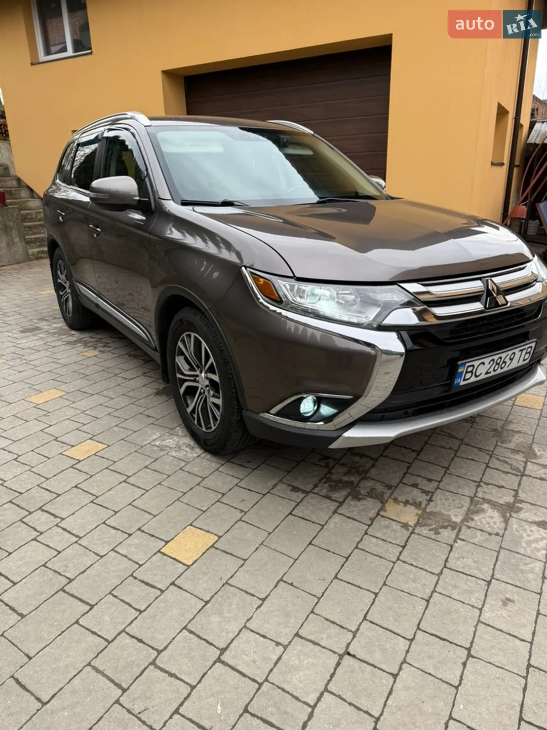 2017 Mitsubishi Outlander - мініатюра 2