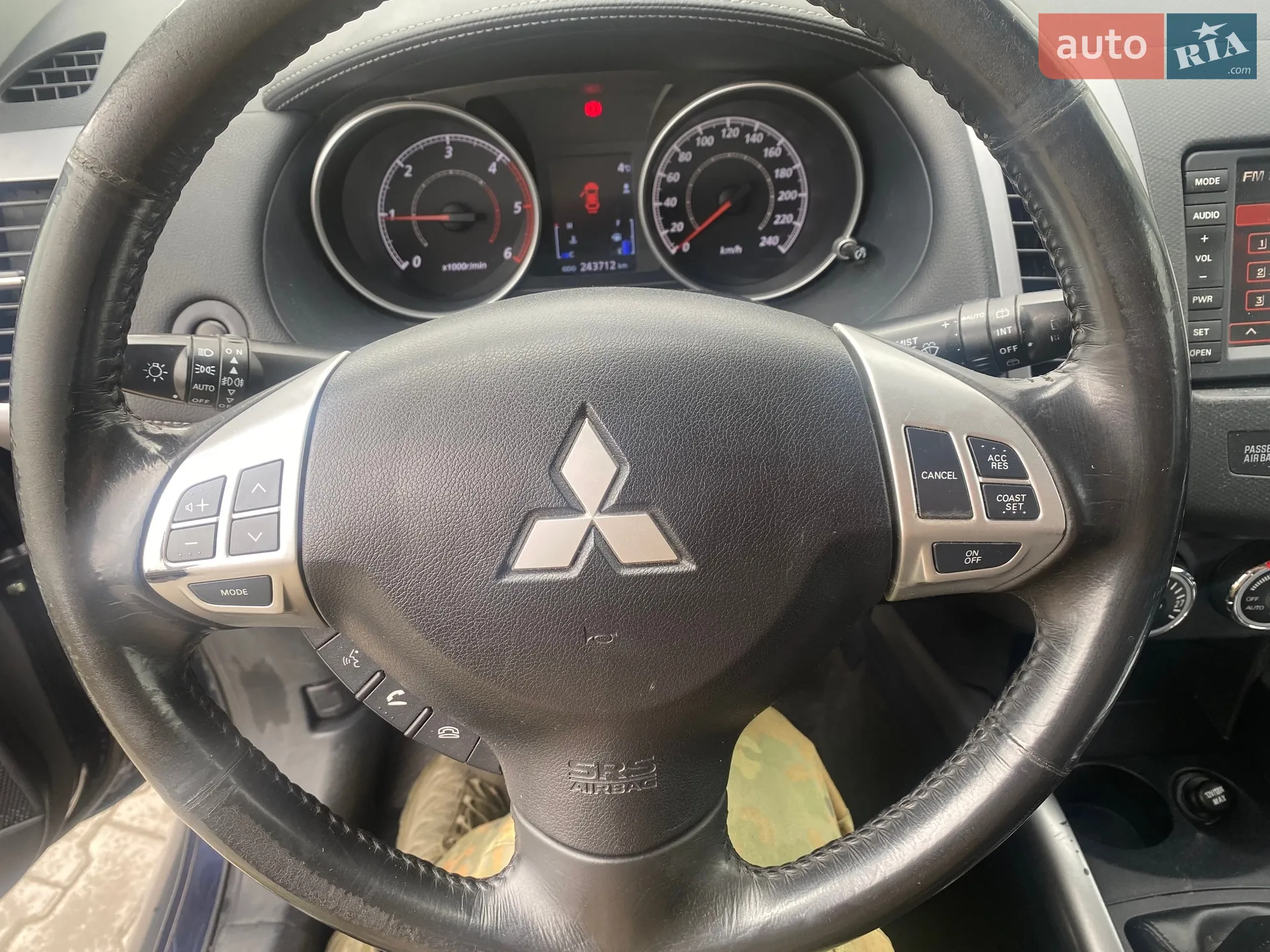 2011 Mitsubishi Outlander - мініатюра 9