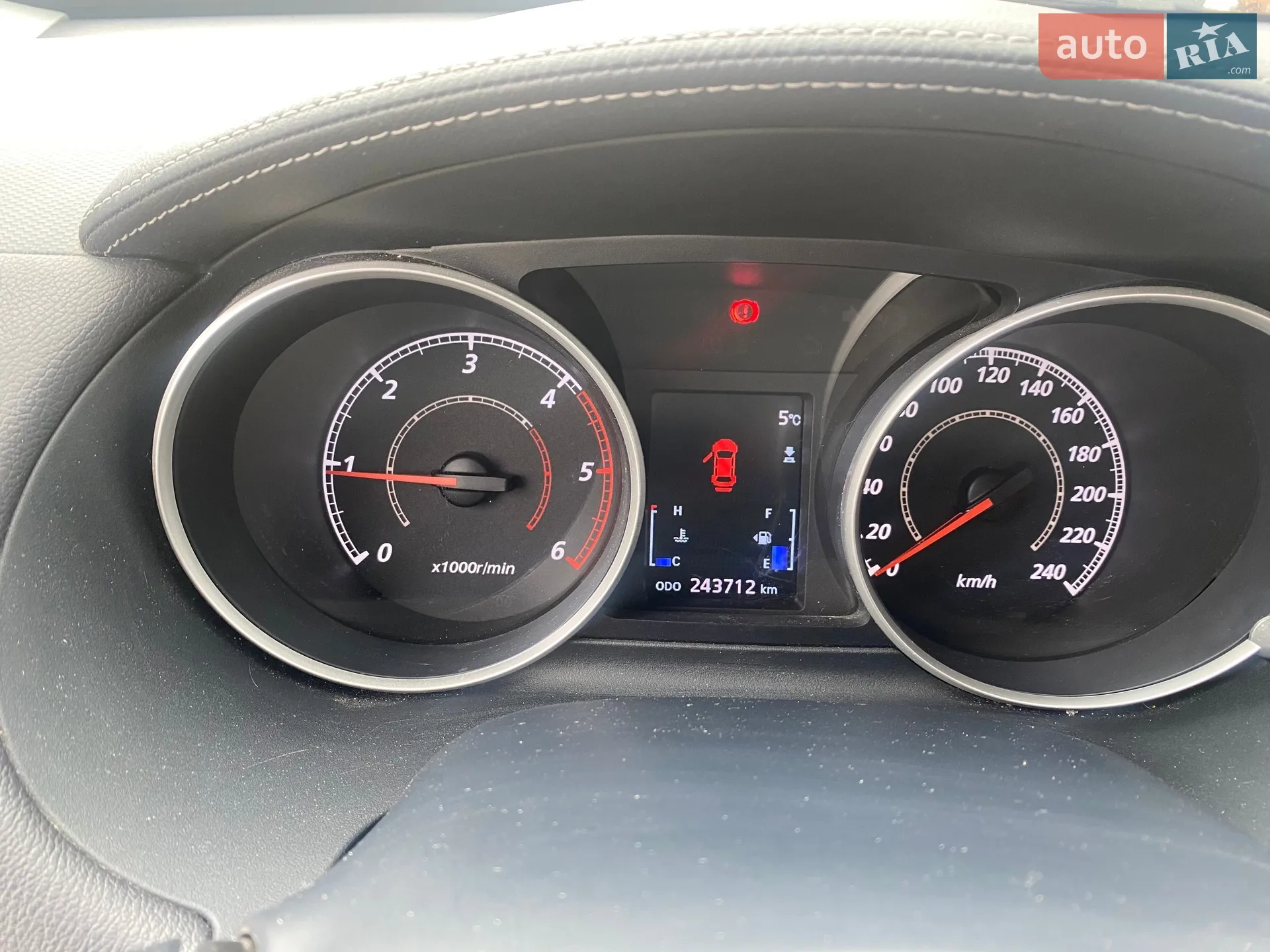 2011 Mitsubishi Outlander - мініатюра 5