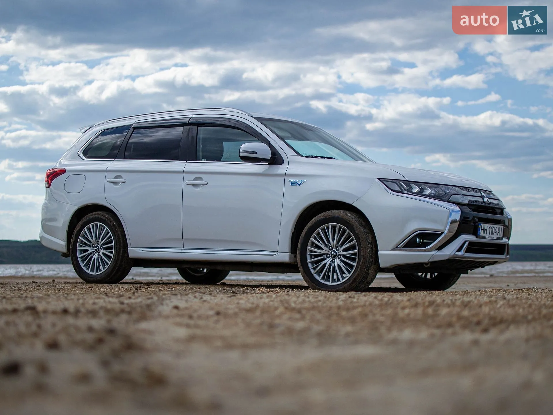 2019 Mitsubishi Outlander - мініатюра 3