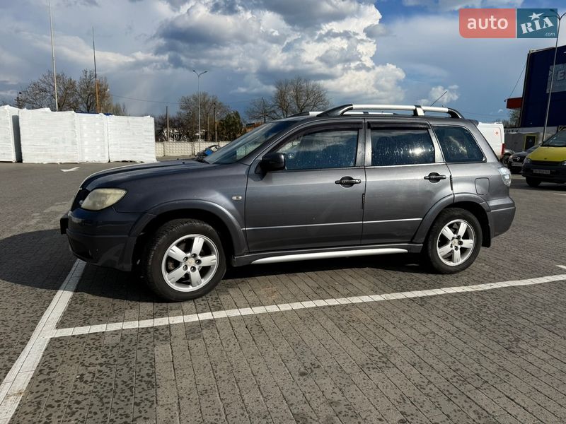 Позашляховик / Кросовер Mitsubishi Outlander 2006 в Миколаєві