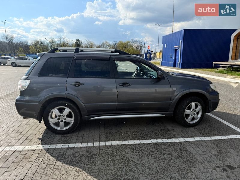 Позашляховик / Кросовер Mitsubishi Outlander 2006 в Миколаєві