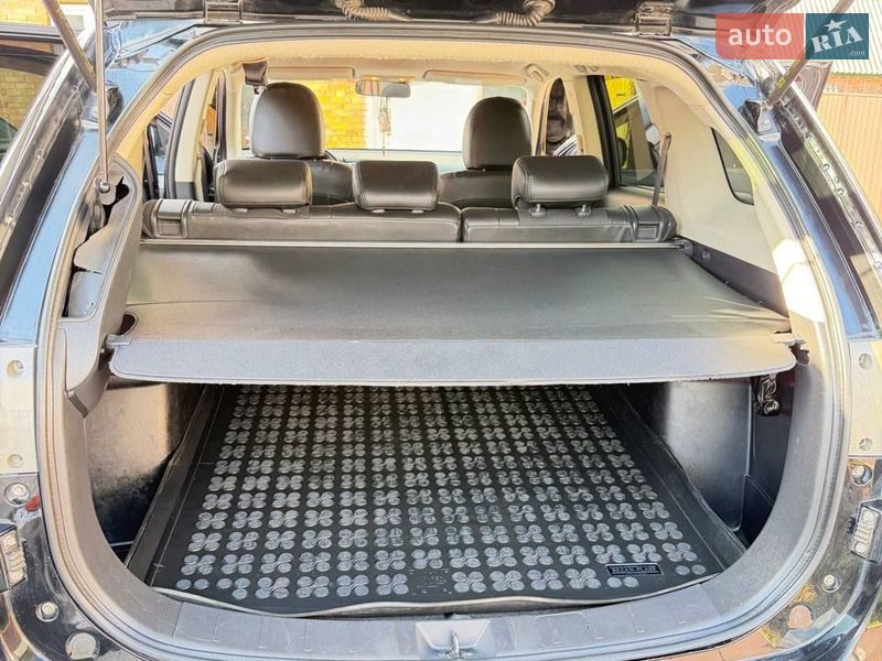 Позашляховик / Кросовер Mitsubishi Outlander 2012 в Гадячі