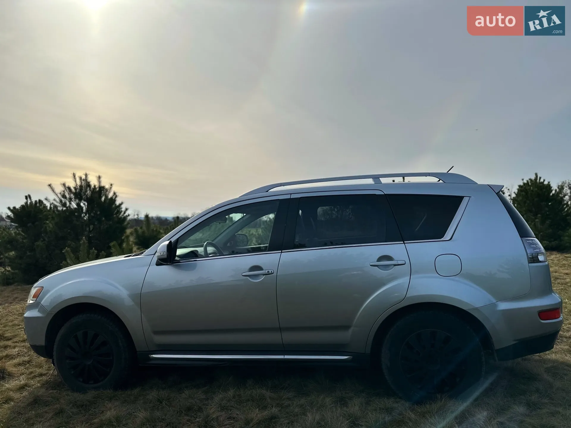 2010 Mitsubishi Outlander - мініатюра 13