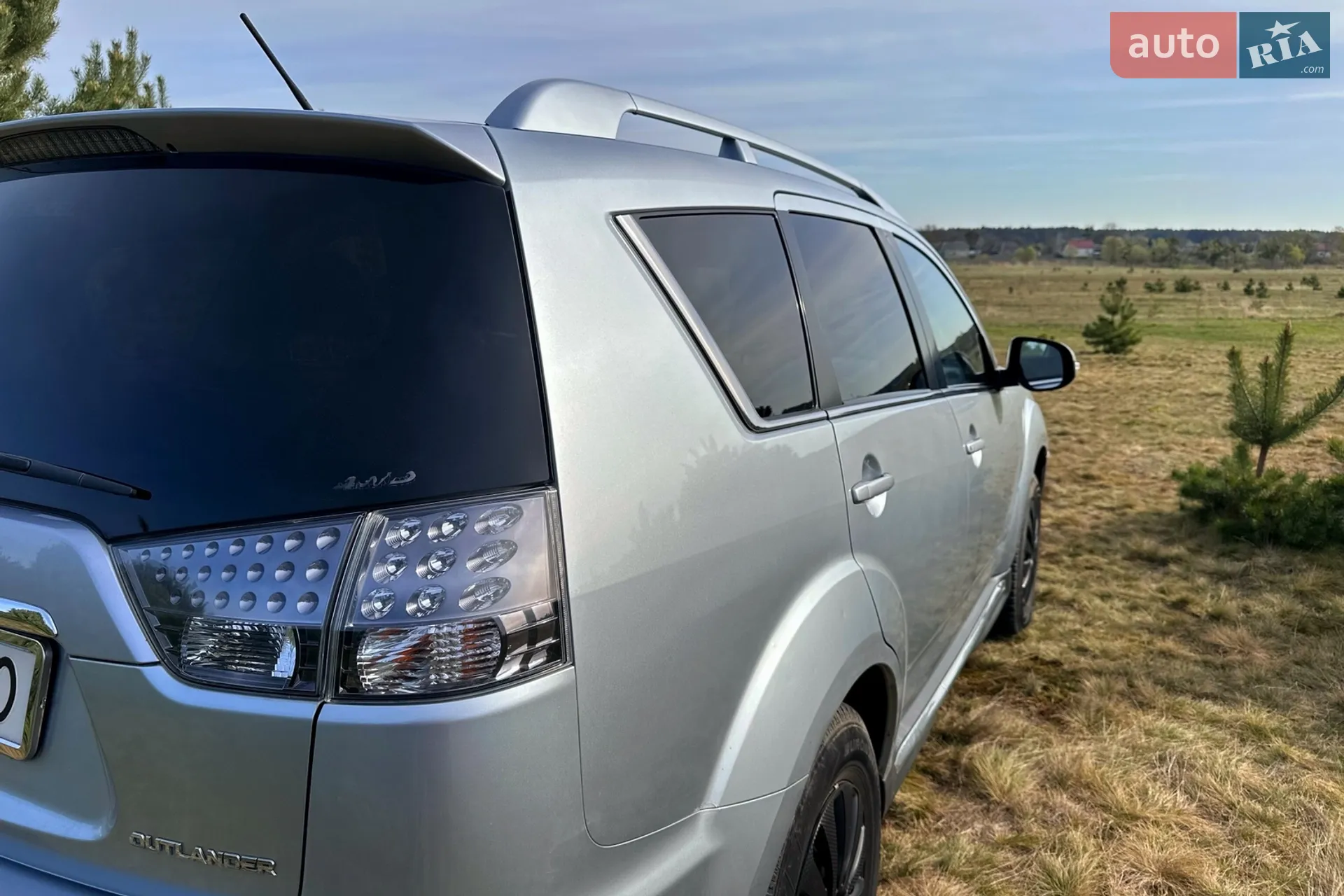 2010 Mitsubishi Outlander - мініатюра 18