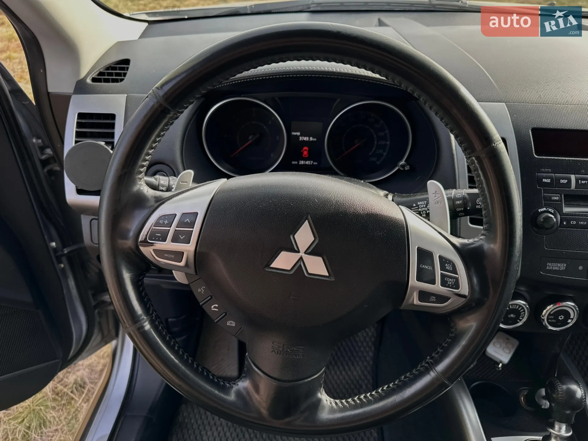 2010 Mitsubishi Outlander - мініатюра 26