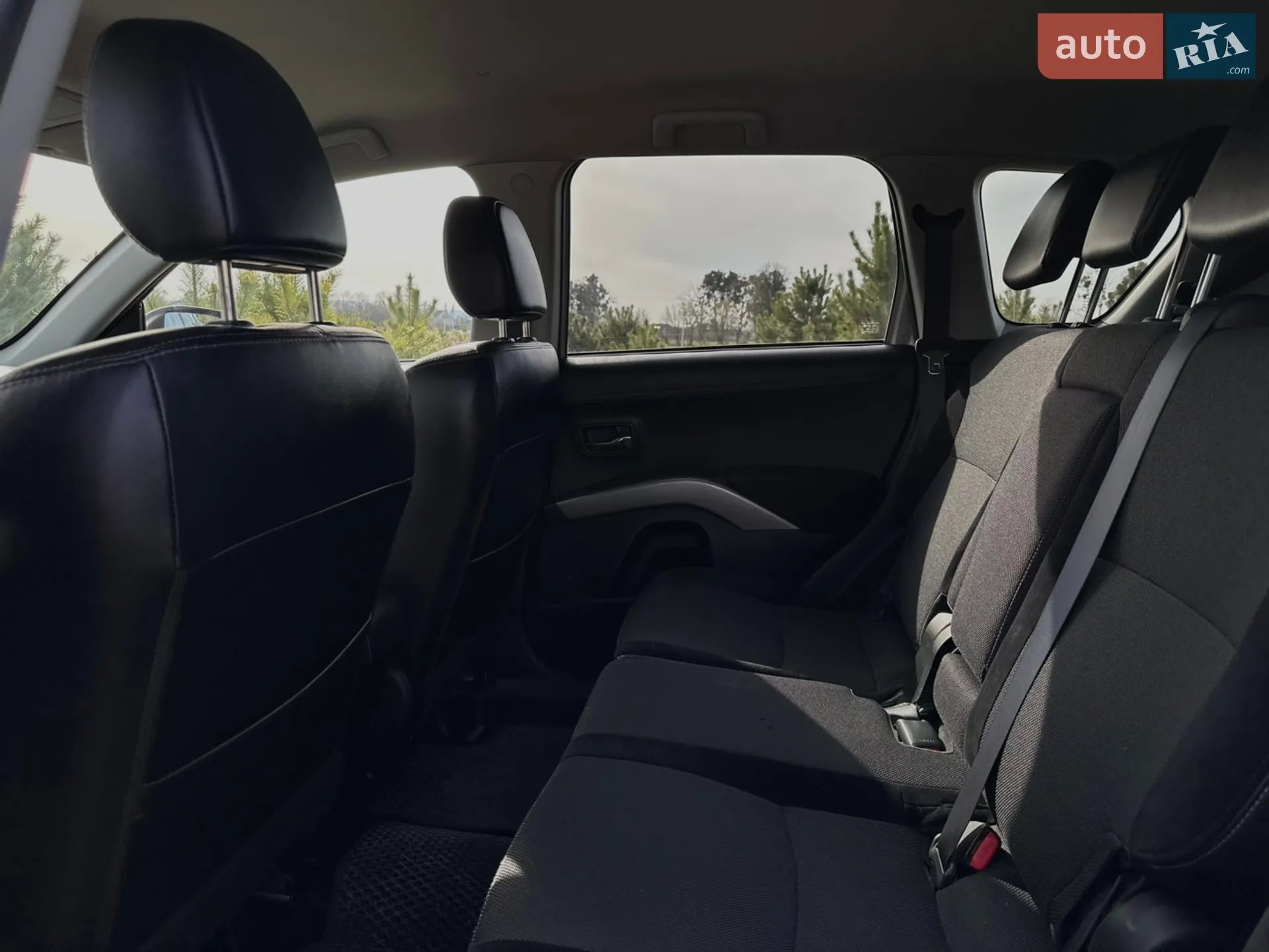 2010 Mitsubishi Outlander - мініатюра 38