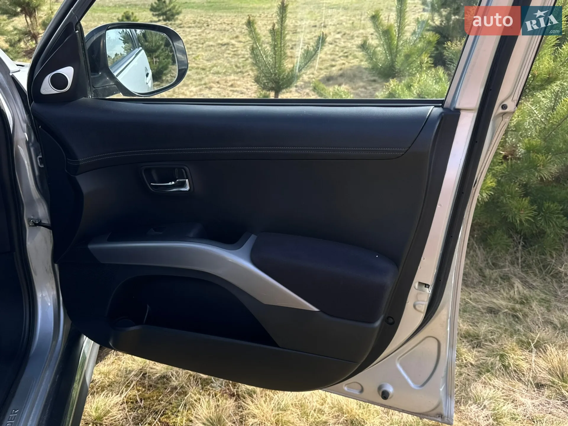 2010 Mitsubishi Outlander - мініатюра 34