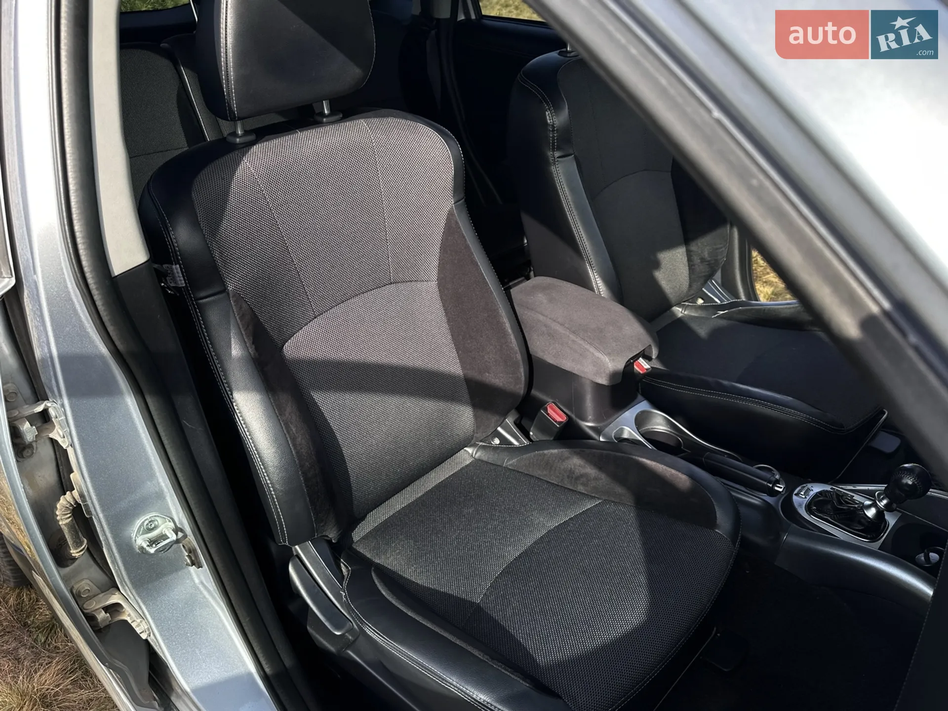 2010 Mitsubishi Outlander - мініатюра 35