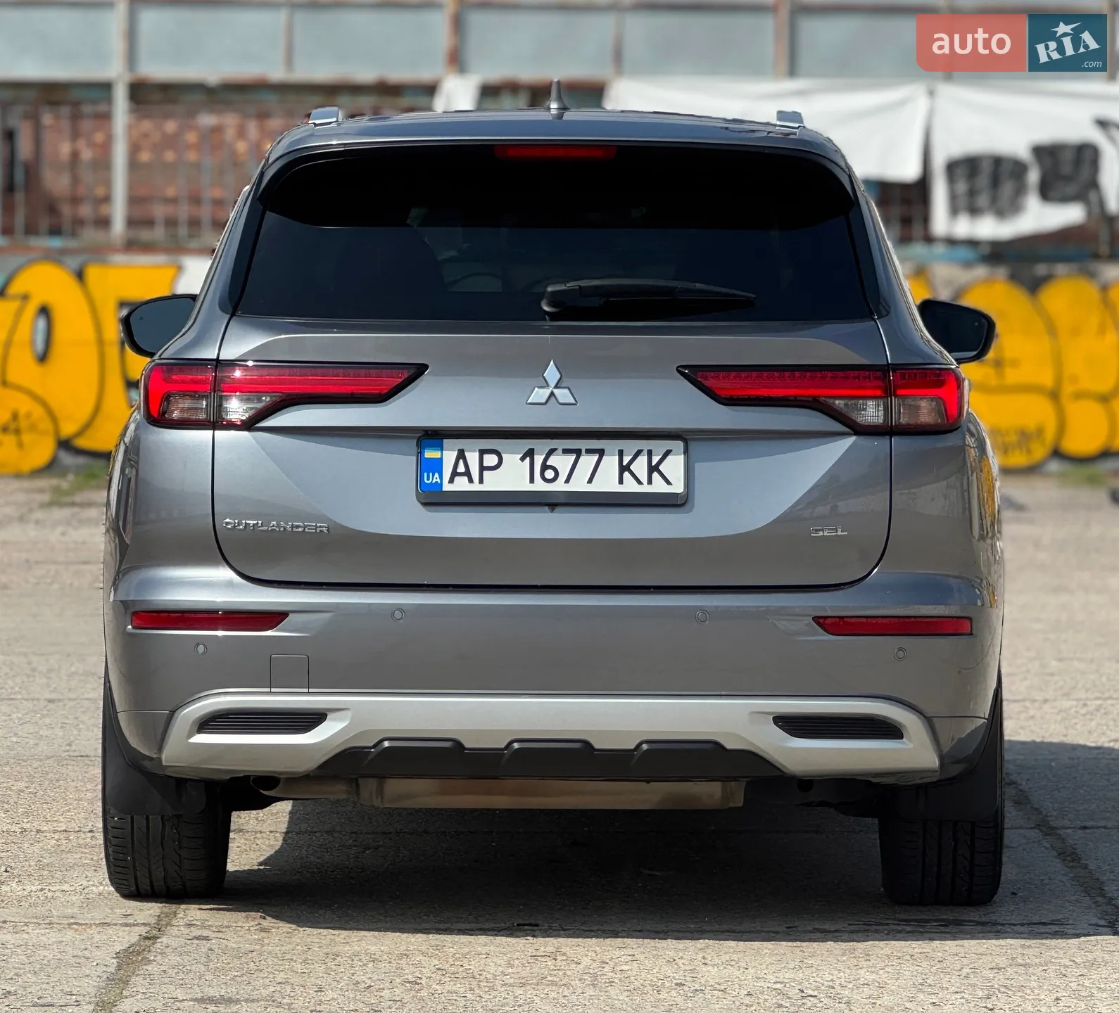 2021 Mitsubishi Outlander - мініатюра 16