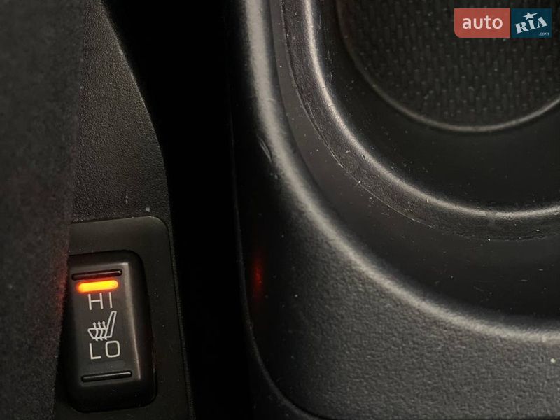 Внедорожник / Кроссовер Mitsubishi Outlander 2011 в Киеве