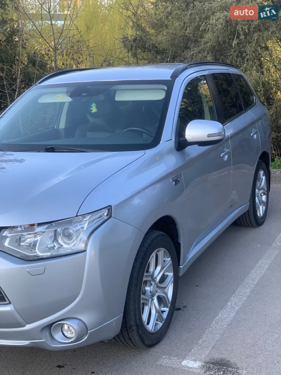 2014 Mitsubishi Outlander - мініатюра 2