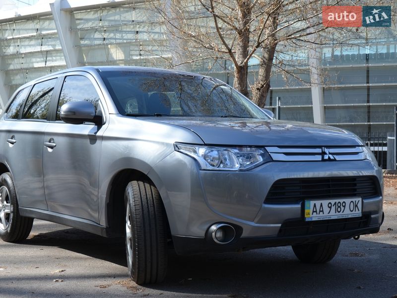 Mitsubishi Outlander 2014