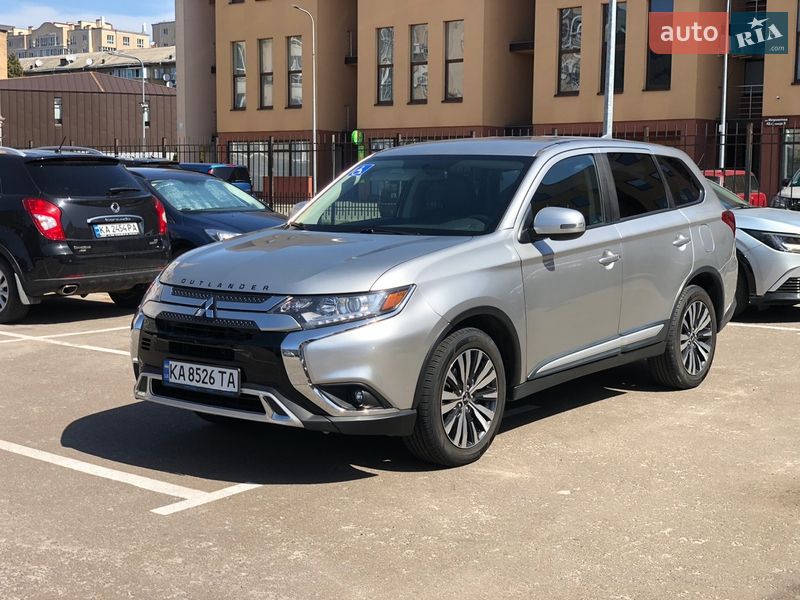 Mitsubishi Outlander 2019