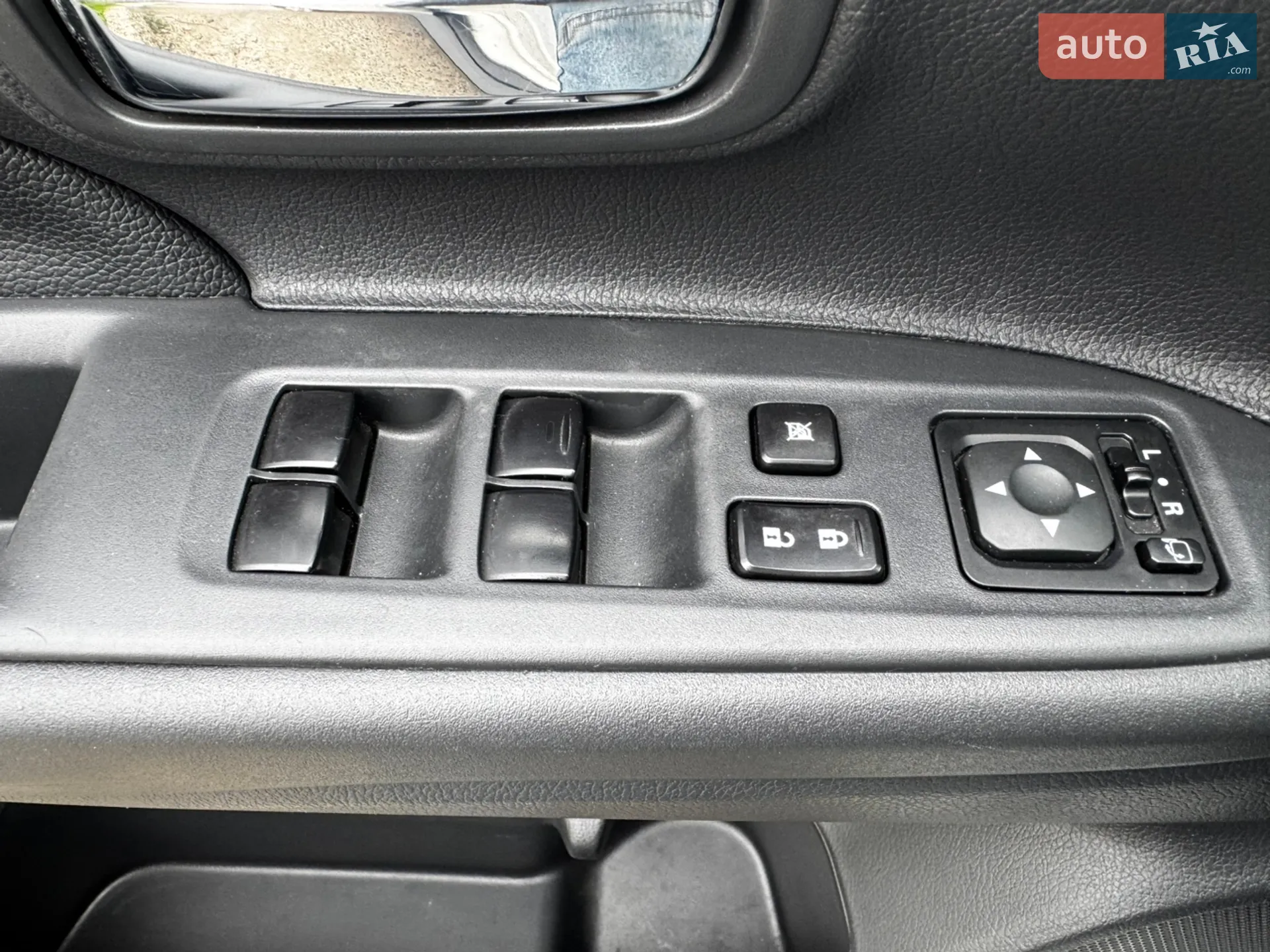2013 Mitsubishi Outlander - мініатюра 7