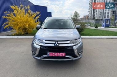 Внедорожник / Кроссовер Mitsubishi Outlander 2015 в Львове