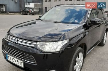 Позашляховик / Кросовер Mitsubishi Outlander 2014 в Івано-Франківську