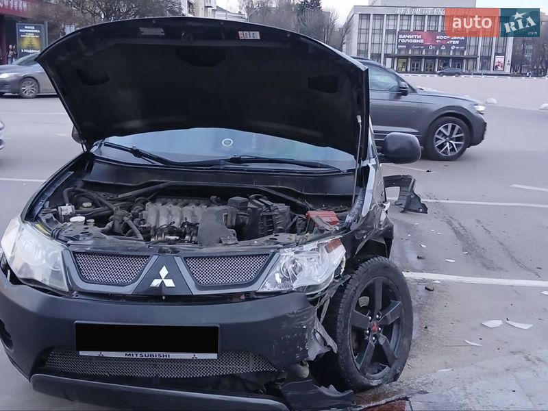 Mitsubishi Outlander 2007