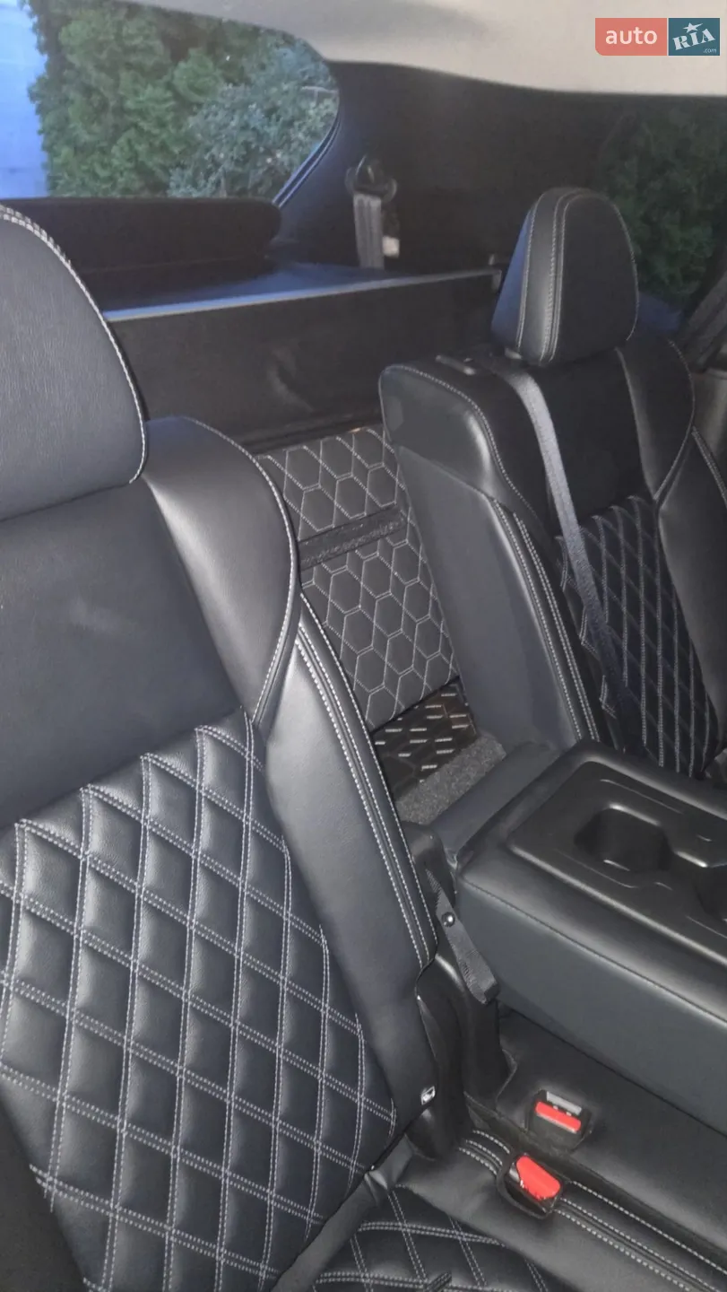 2024 Mitsubishi Outlander - мініатюра 8