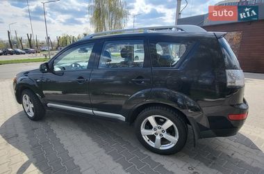 Внедорожник / Кроссовер Mitsubishi Outlander 2008 в Киеве