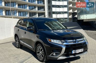 Позашляховик / Кросовер Mitsubishi Outlander 2018 в Одесі