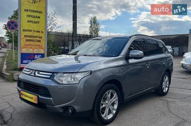 Позашляховик / Кросовер Mitsubishi Outlander 2013 в Миколаєві