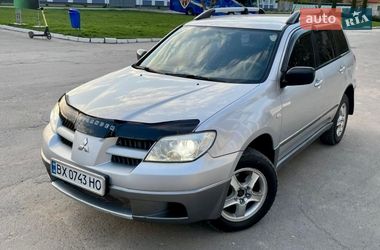 Позашляховик / Кросовер Mitsubishi Outlander 2004 в Волочиську