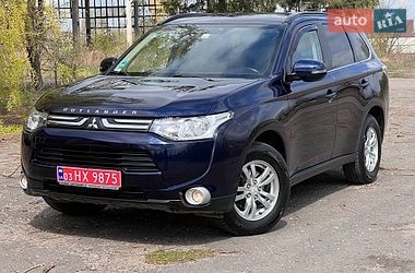 Внедорожник / Кроссовер Mitsubishi Outlander 2012 в Луцке