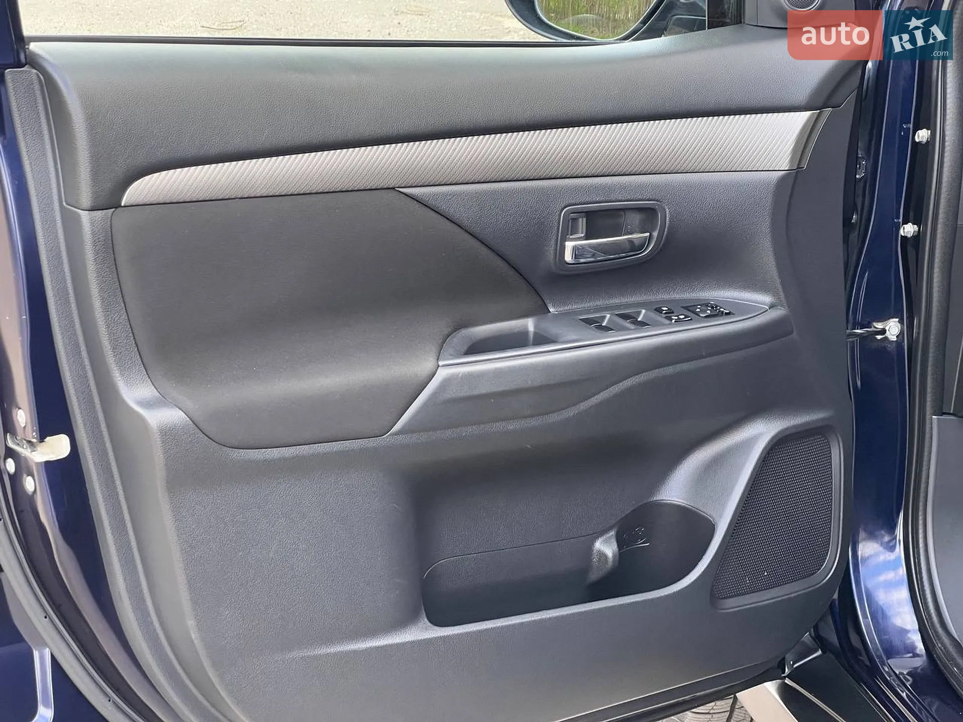 2012 Mitsubishi Outlander - мініатюра 26