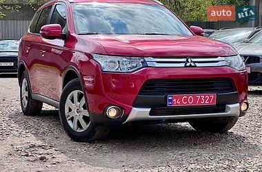 Позашляховик / Кросовер Mitsubishi Outlander 2014 в Стрию