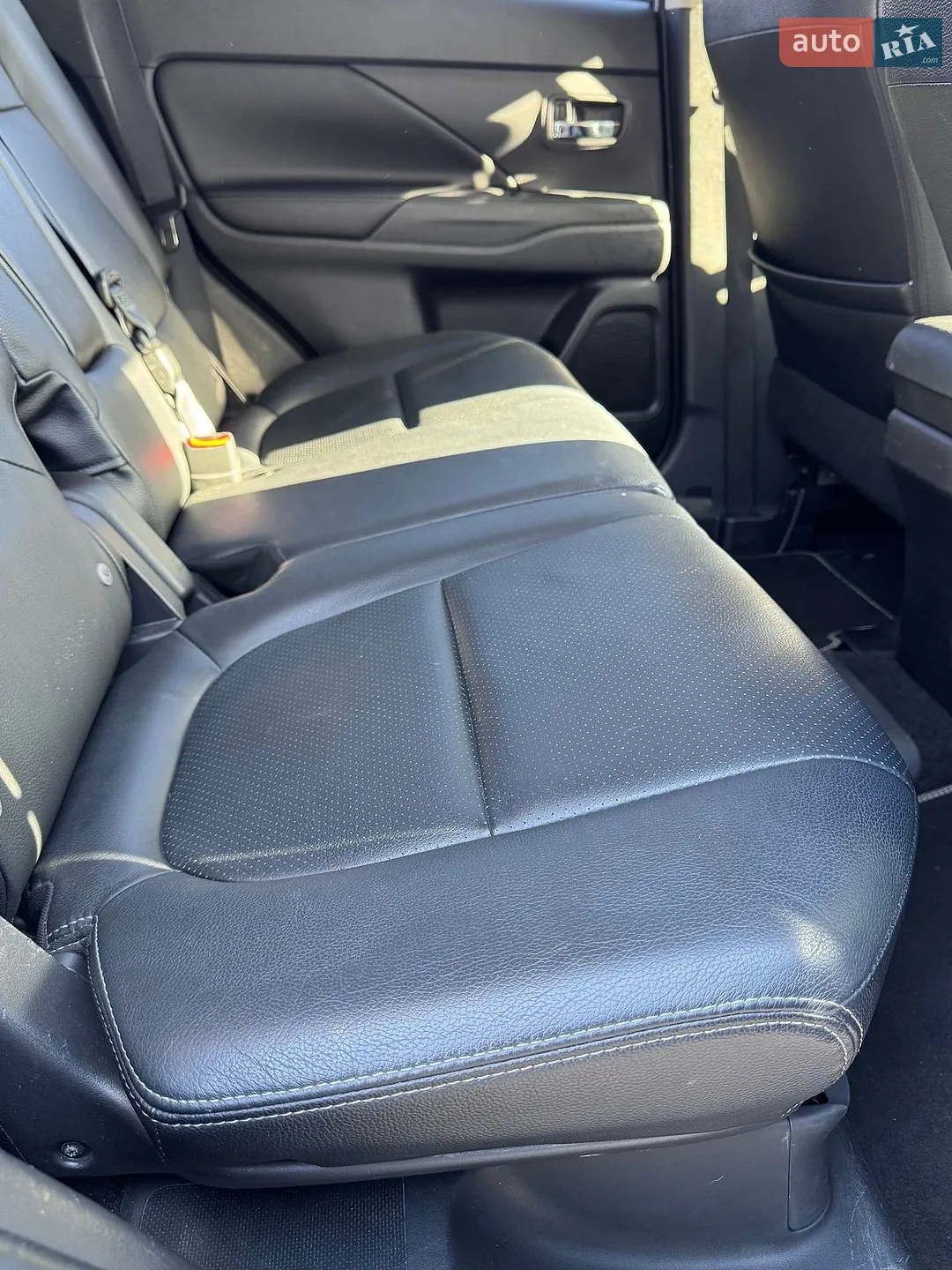 2013 Mitsubishi Outlander - мініатюра 17