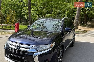Внедорожник / Кроссовер Mitsubishi Outlander 2018 в Ужгороде