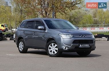Внедорожник / Кроссовер Mitsubishi Outlander 2013 в Киеве