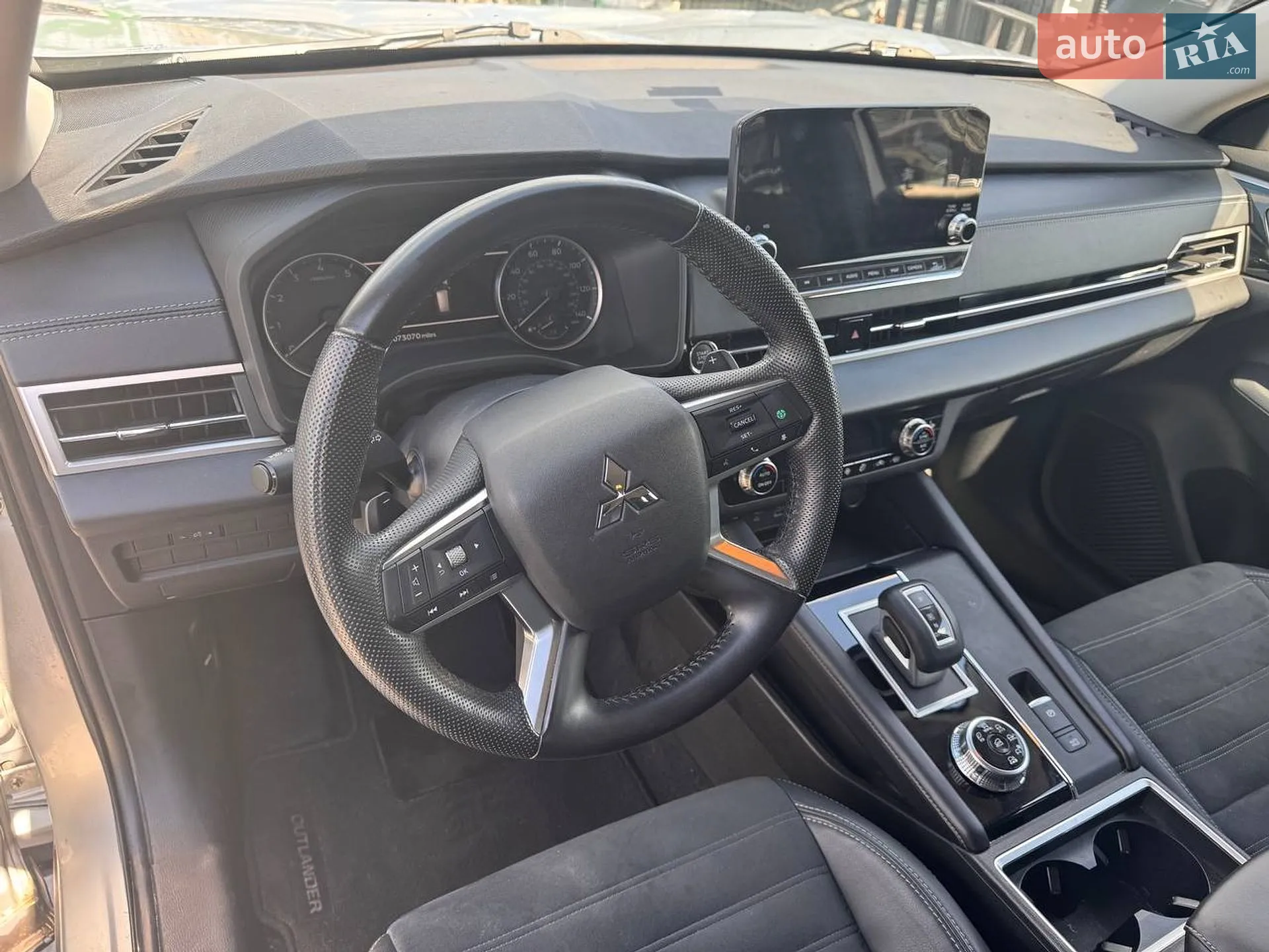 2021 Mitsubishi Outlander - мініатюра 13