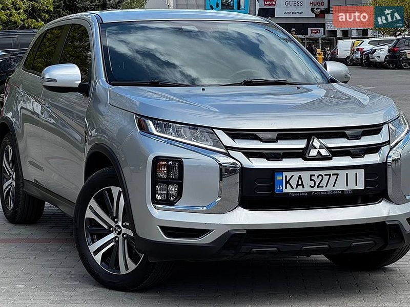 Mitsubishi Outlander 2021
