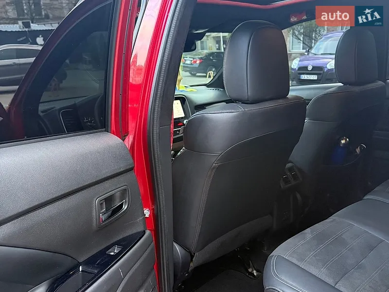 Mitsubishi Outlander 2016 VIN JA4JZ4AX3HZ019513 фото оголошення 19 з 83