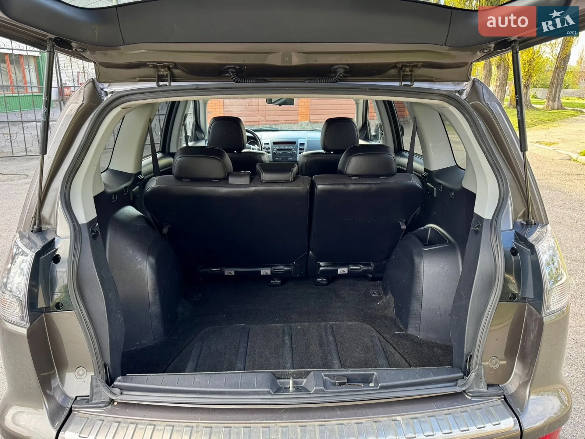 2010 Mitsubishi Outlander - мініатюра 28