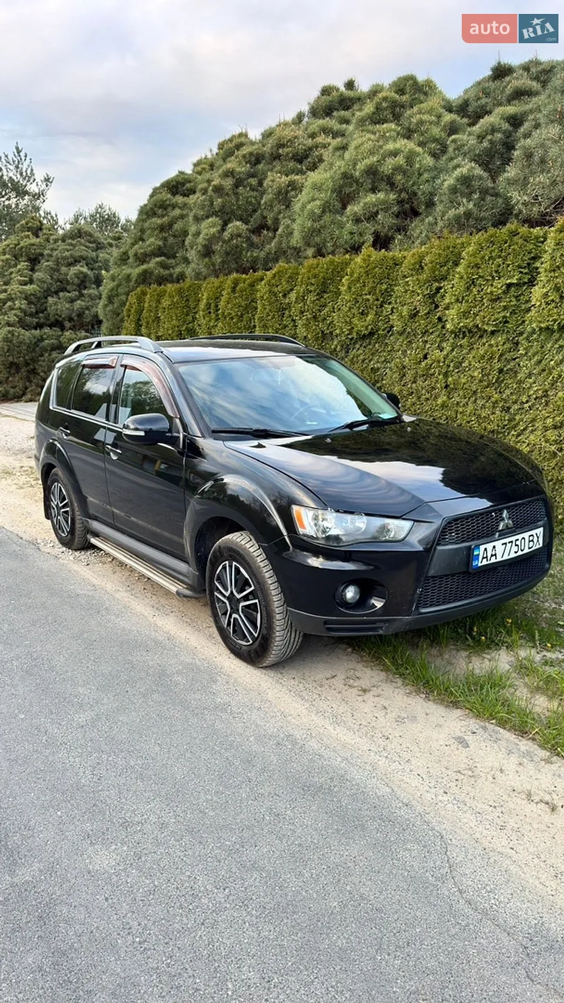 2011 Mitsubishi Outlander - мініатюра 2