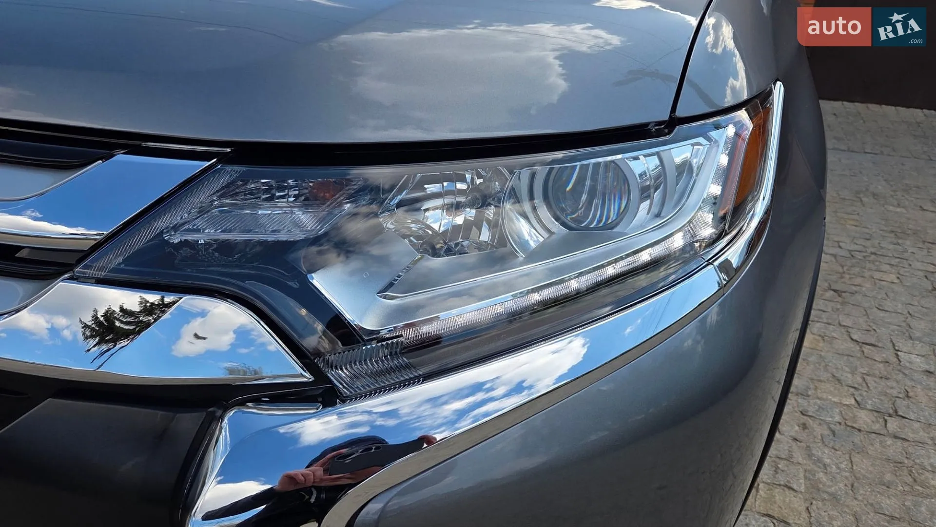 2016 Mitsubishi Outlander - мініатюра 3