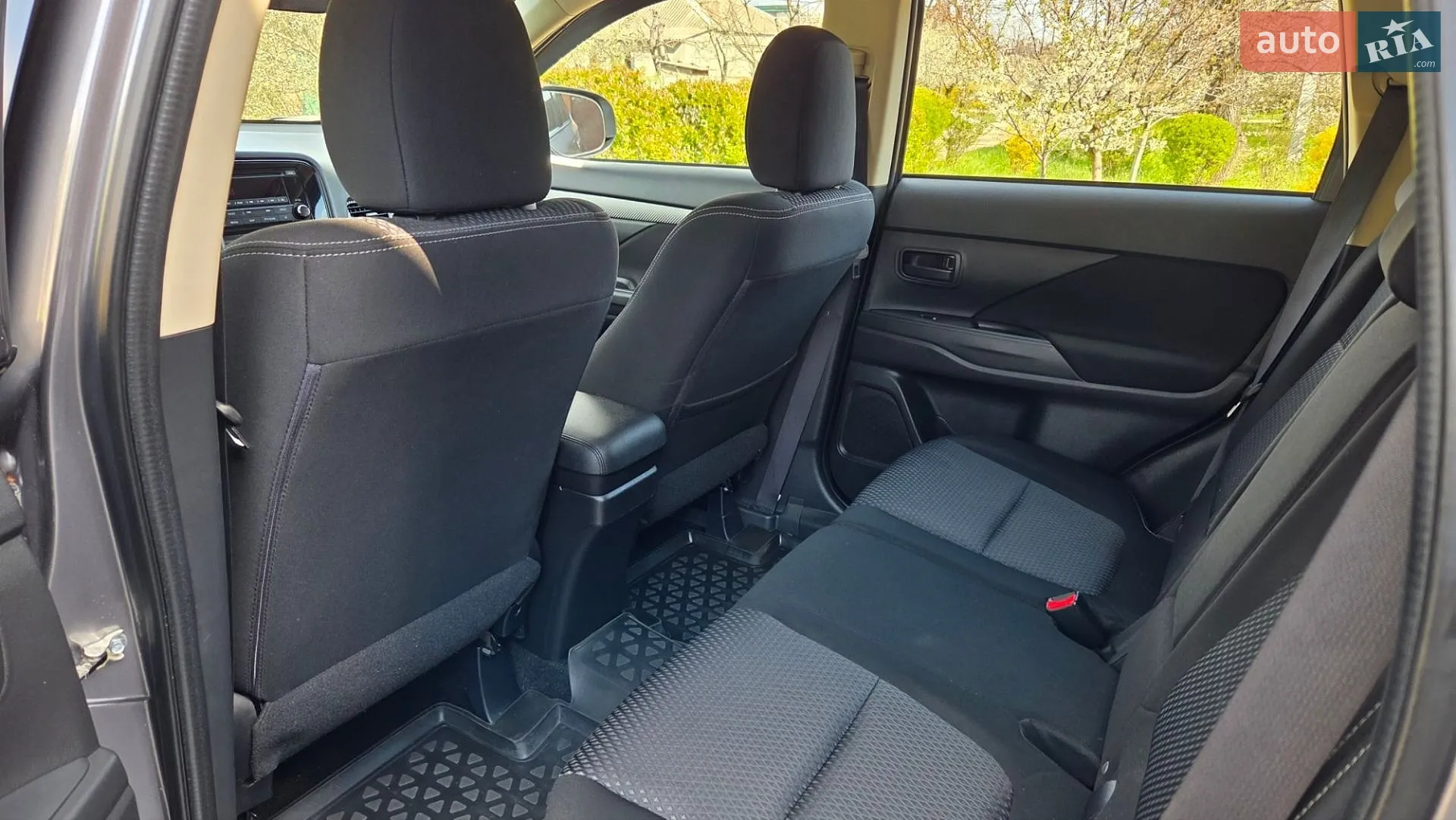 2016 Mitsubishi Outlander - мініатюра 40