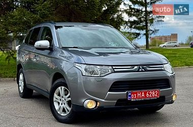 Внедорожник / Кроссовер Mitsubishi Outlander 2013 в Полтаве