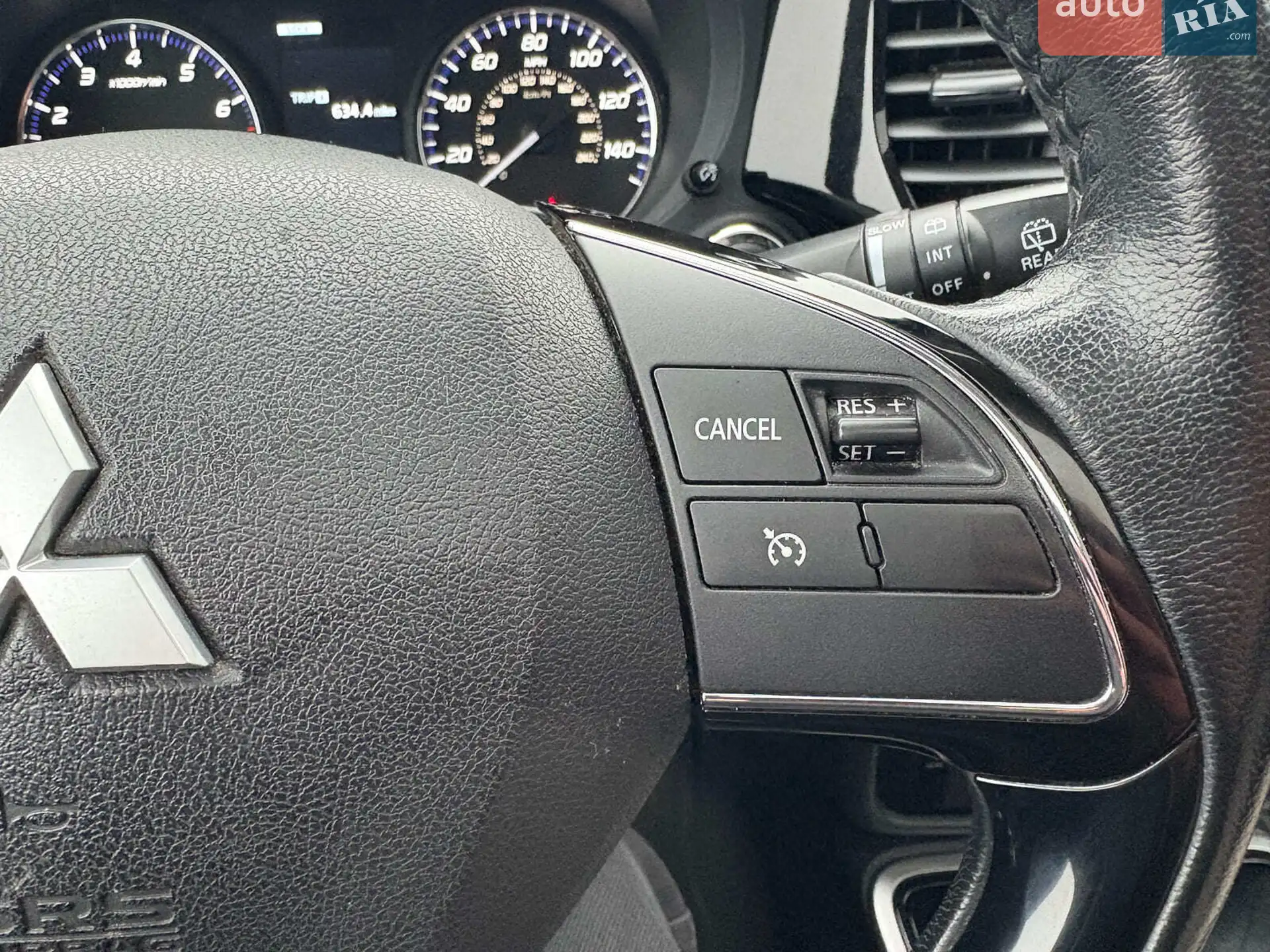 2017 Mitsubishi Outlander - мініатюра 22